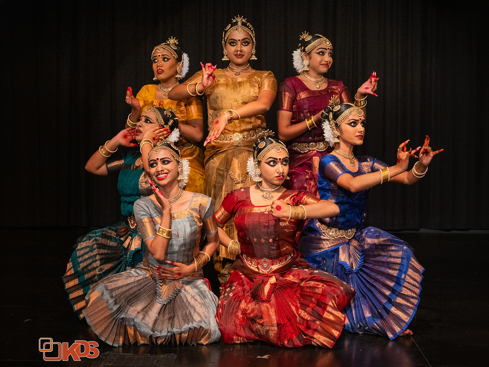 Rasanupavam production photograph 4: A shared stage