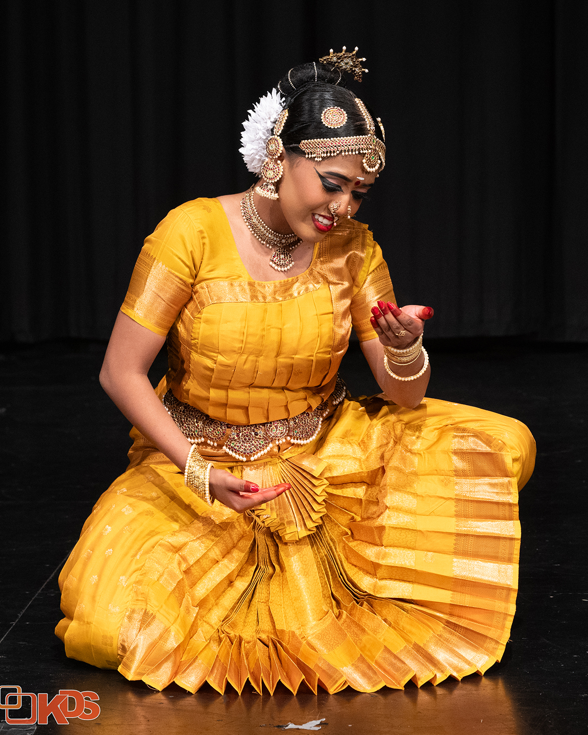 Rasanupavam production photograph 15: A quiet moment before stage